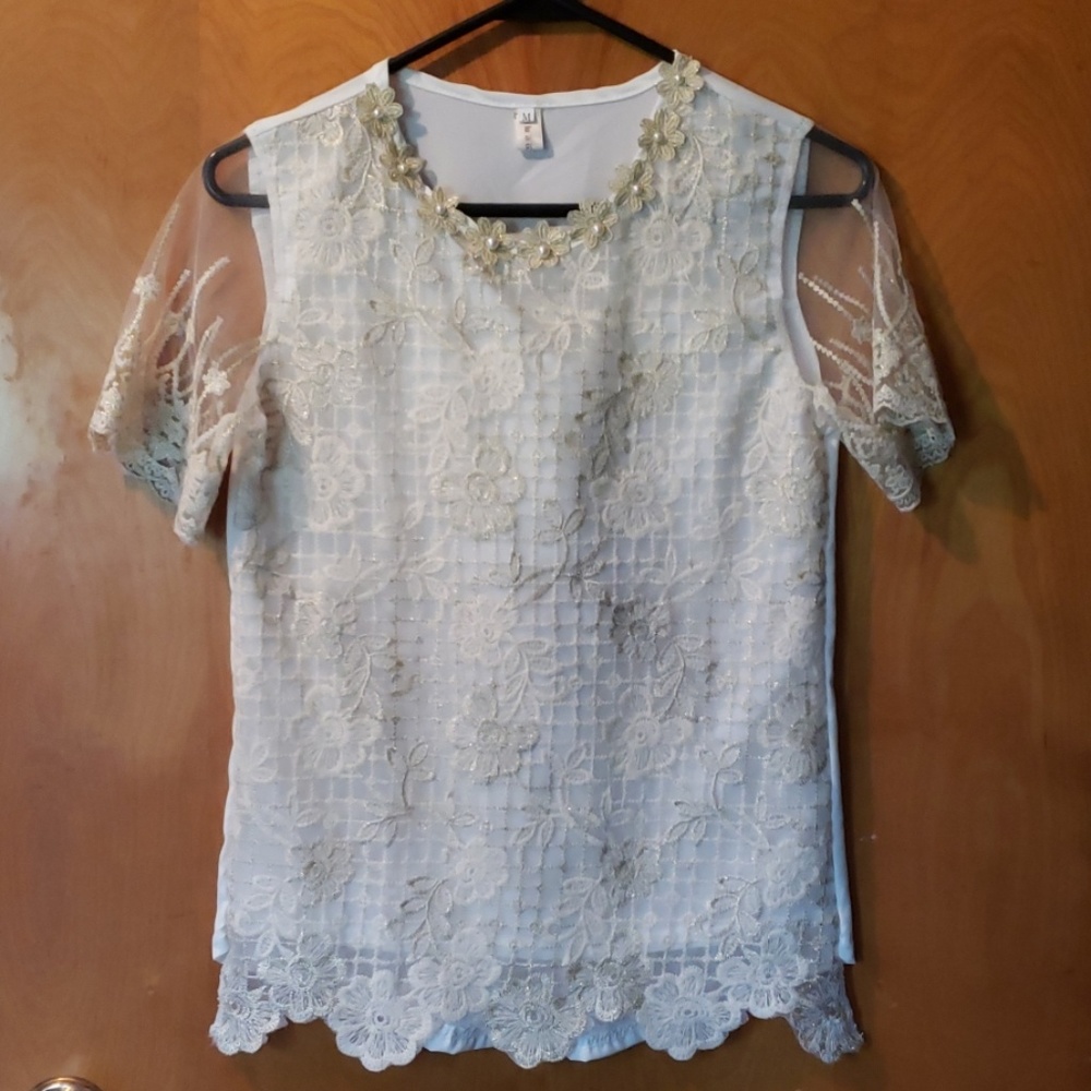Medium sheek lacy beaded top
